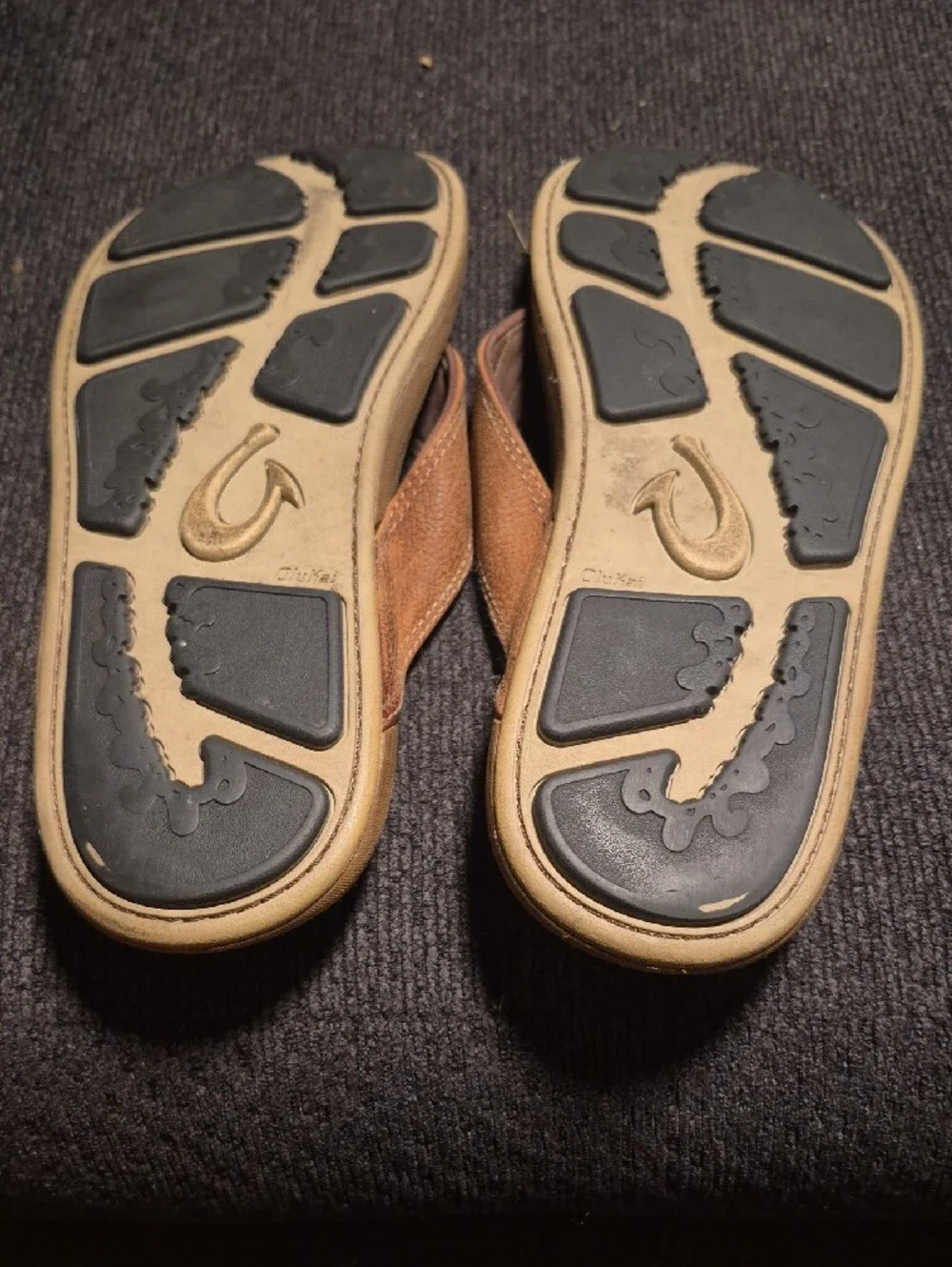 OluKai Brown Leather Thong Sandals